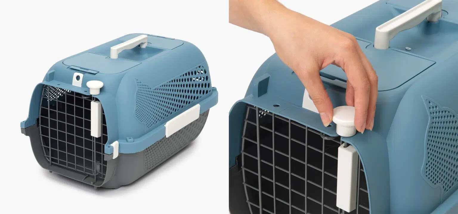 cat carrier with side latch system